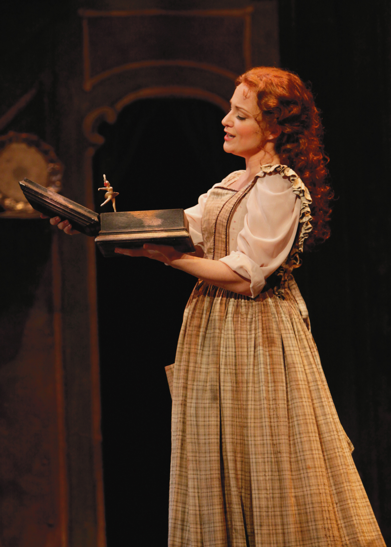 Julie Boulianne is Cinderella in FGO's "La Cenerentola." Photo by Deborah Gray Mitchell