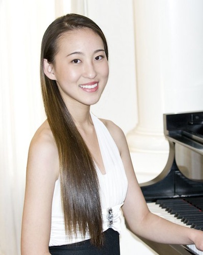Isabella Ma performed GRieg's Piano Concerto with conductor Michael Rossi and the MSMF orchestra Saturday night at New World Center.
