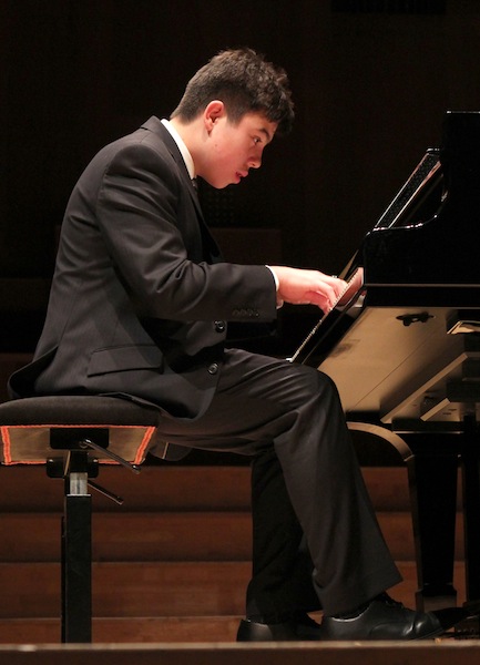 Tristan Murphy performed Rachmaninoff's Piano Concerto No. 2 Saturday night at the Miami Music Festival.