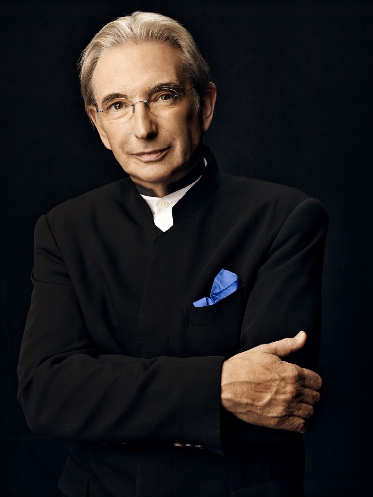 Michael Tilson Thomas conducted the New World Symphony in music of Britten, Mozart and Brahms Saturday night in Miami Beach.